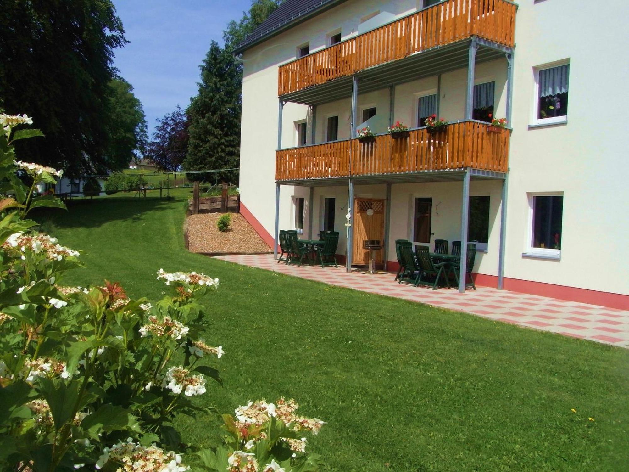 Comfy Holiday Home In Burg Reuland With Sauna Terrace Bbq Екстер'єр фото