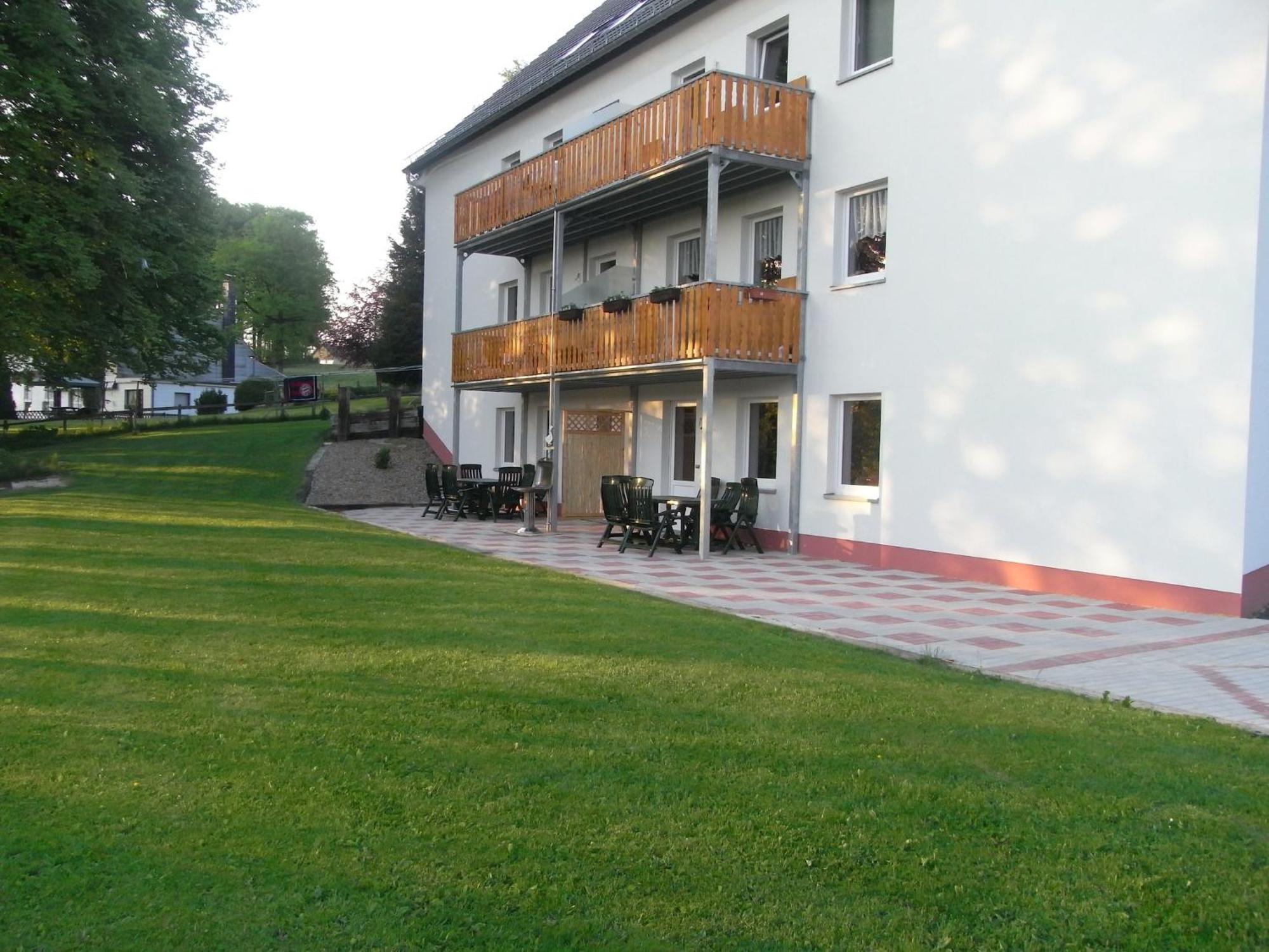 Comfy Holiday Home In Burg Reuland With Sauna Terrace Bbq Екстер'єр фото